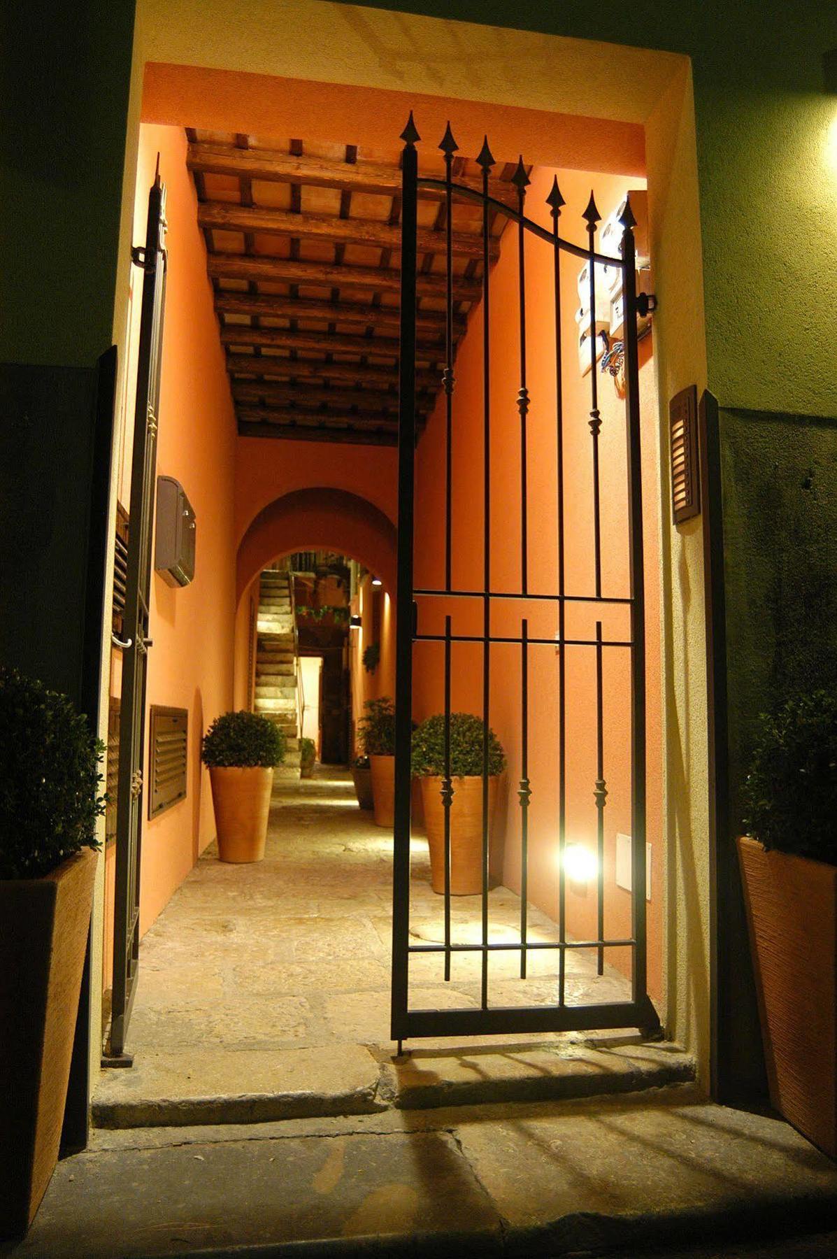 Il Cortile Fiorito Trapani Exterior foto
