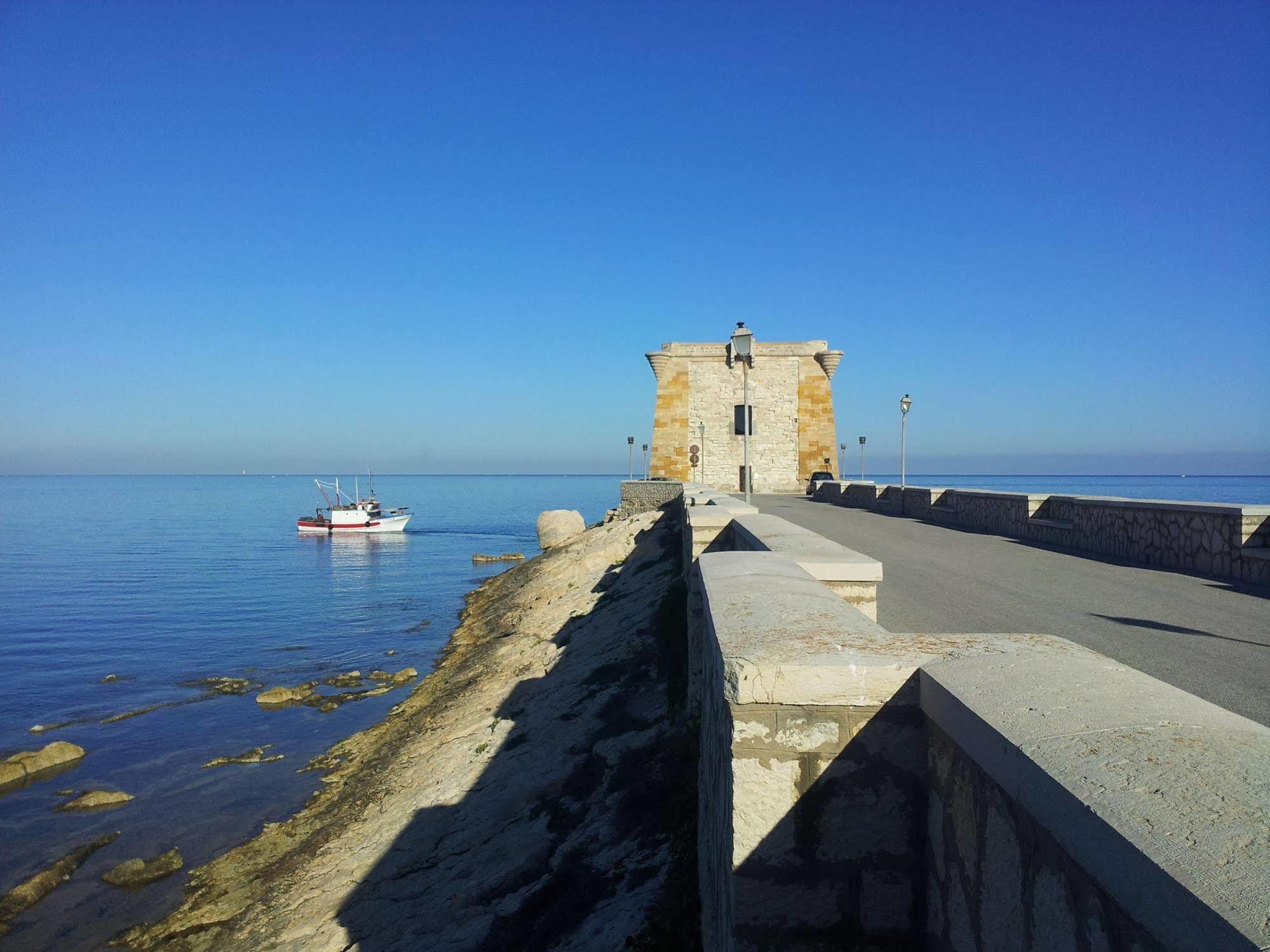 Il Cortile Fiorito Trapani Exterior foto